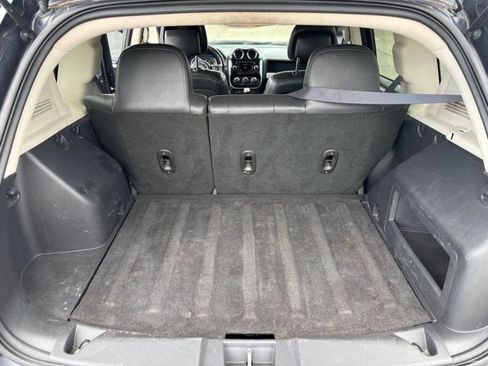 Used 2014 Jeep Compass Latitude image 29