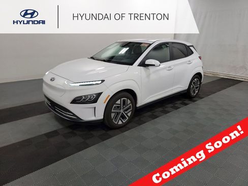 Used 2022 Hyundai Kona Limited FWD image 1