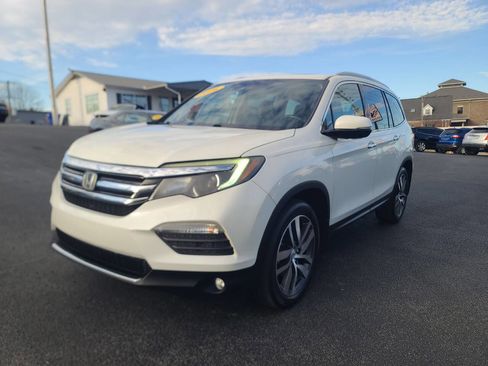 Used 2016 Honda Pilot Touring image 4