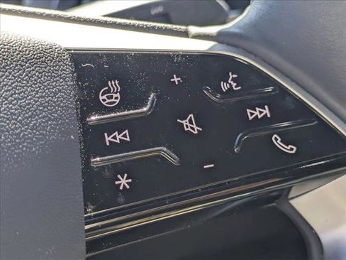 Used 2023 Audi Q4 e-tron Premium Plus image 14