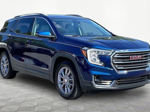 Used 2023 GMC Terrain SLT w/ LPO, Floor Liner Package FWD image 1