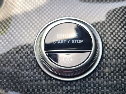 New 2025 Mercedes-Benz CLE 300 4MATIC Coupe image 21