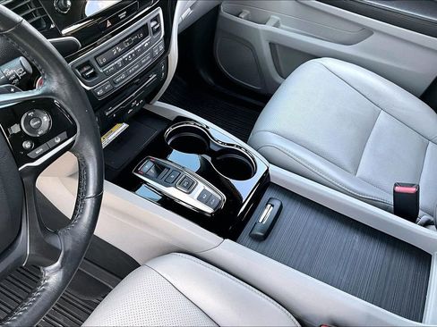Certified 2022 Honda Pilot Elite image 18