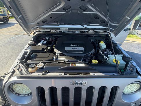 Used 2014 Jeep Wrangler Sport AWD/4WD image 35