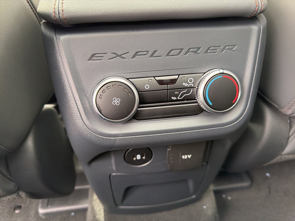 New 2026 Ford Explorer Active w/ Active Comfort Package AWD/4WD image 16
