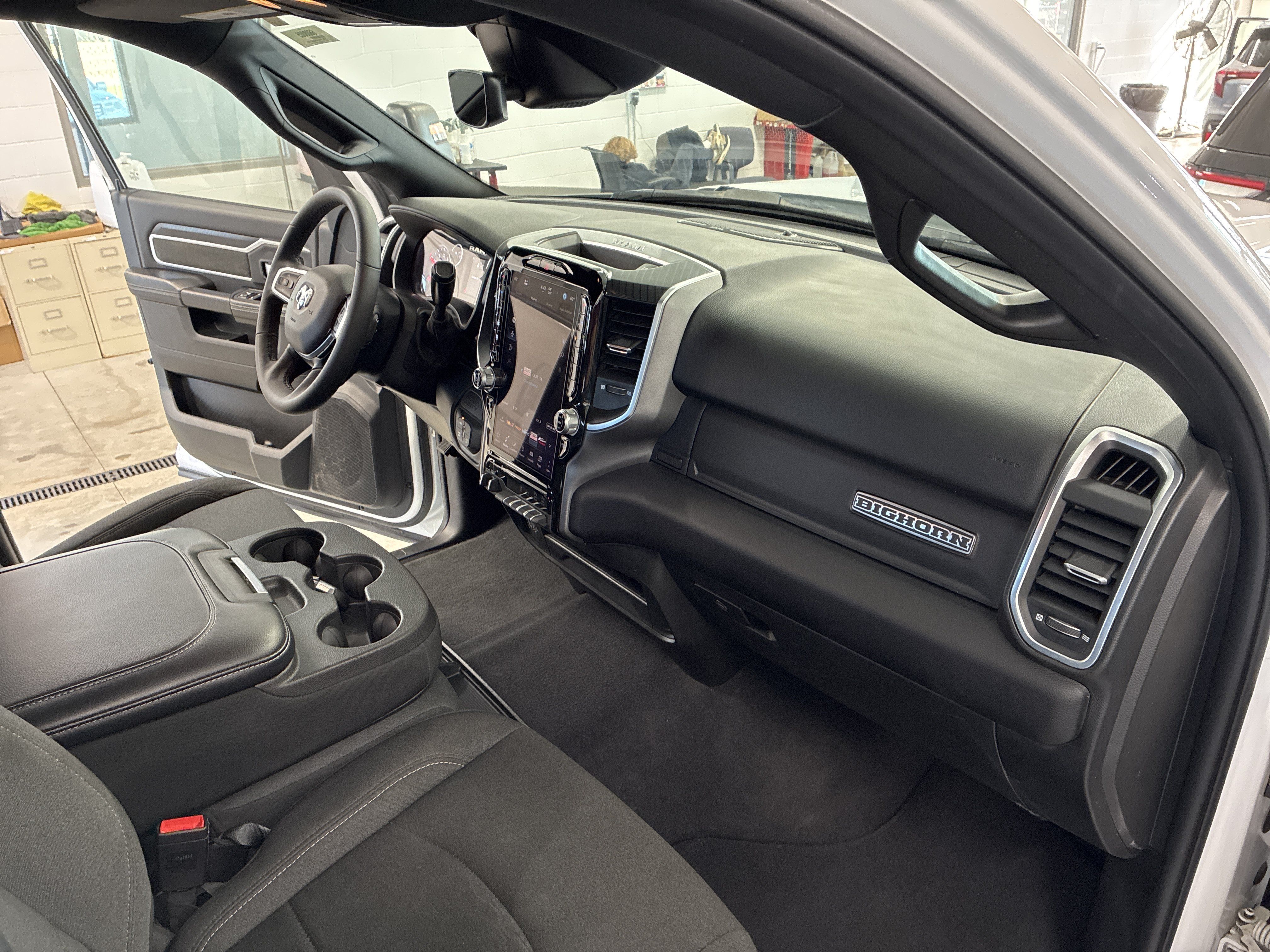 Certified 2025 RAM 2500 Big Horn AWD/4WD image 17