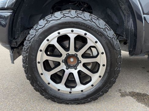 Used 2019 Ford F150 Lariat image 25