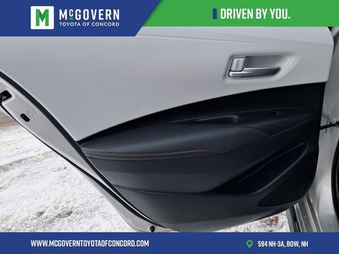 Used 2025 Toyota Corolla SE image 11