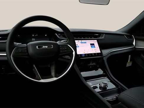 New 2025 Jeep Grand Cherokee Limited image 14