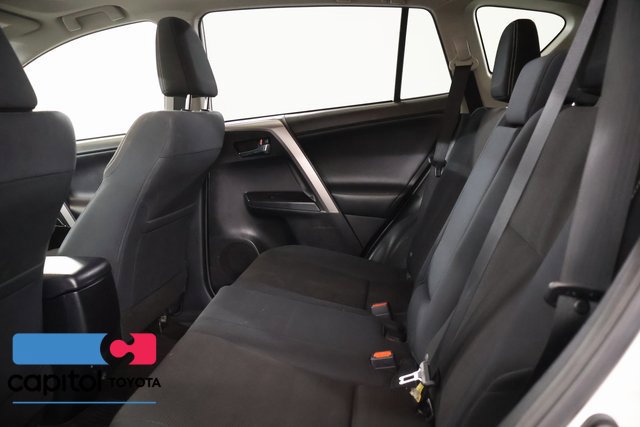 Used 2016 Toyota RAV4 XLE AWD/4WD image 30