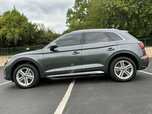 Used 2023 Audi Q5 e Premium w/ Convenience Package image 8