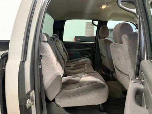 Used 2007 GMC Sierra 2500 SLE w/ Heavy-Duty Power Package image 18