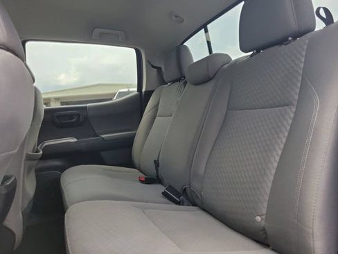 Used 2022 Toyota Tacoma SR5 RWD image 20