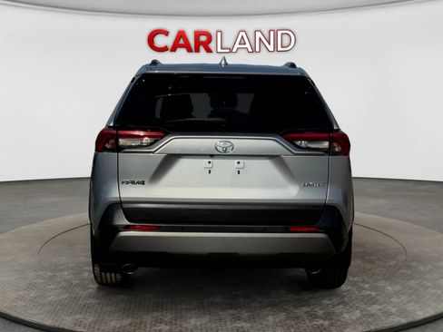 Used 2019 Toyota RAV4 Limited FWD image 5