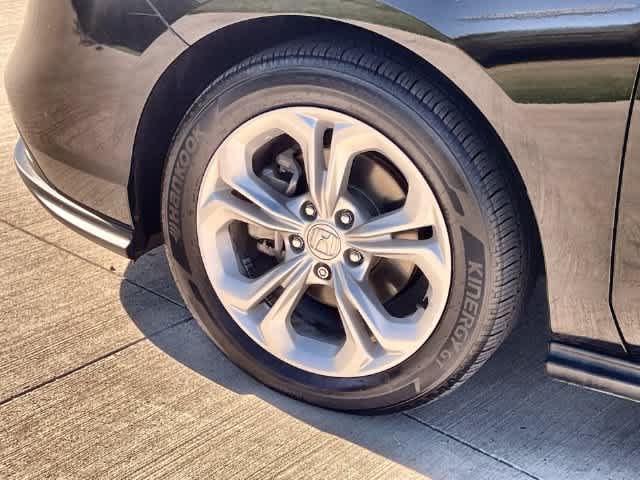 Certified 2026 Honda Accord LX image 9