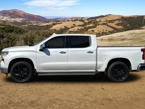 Certified 2022 Chevrolet Silverado 1500 LTZ w/ Technology Package image 7