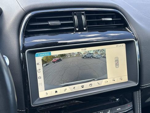 Used 2018 Jaguar F-PACE R-Sport AWD/4WD image 31