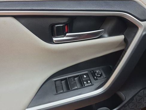 Used 2019 Toyota RAV4 Adventure image 24