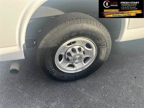 Used 2021 Chevrolet Express 2500 Extended w/ Driver Convenience Package RWD image 23