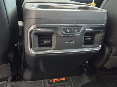 Used 2025 Chevrolet Silverado 1500 LTZ AWD/4WD image 16