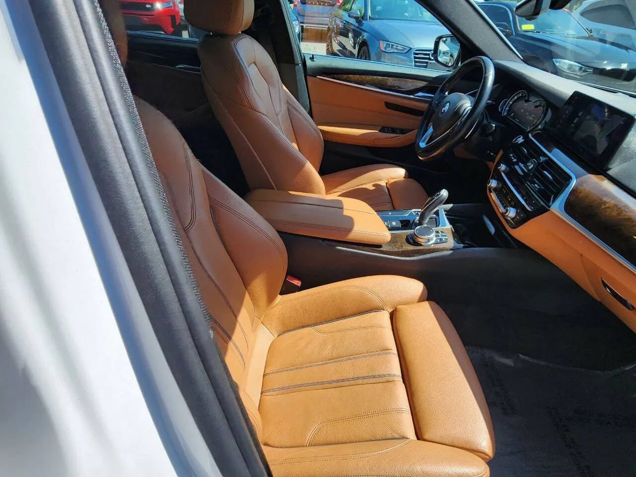 Used 2018 BMW 530i xDrive AWD/4WD image 15