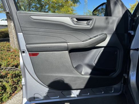 Used 2024 Ford Escape Active image 13