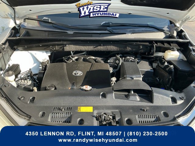 Used 2019 Toyota Highlander XLE FWD image 28