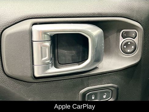 Used 2021 Jeep Wrangler Unlimited Sport image 17