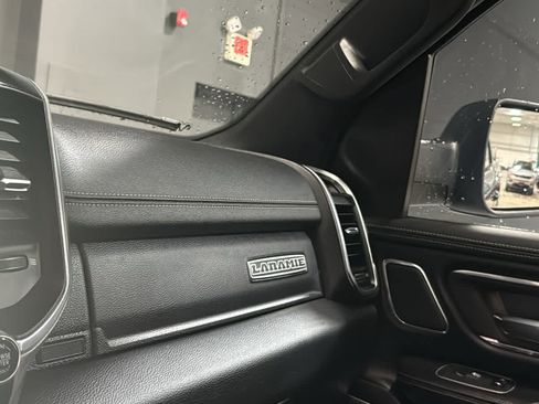 Used 2021 RAM 1500 Laramie AWD/4WD image 18