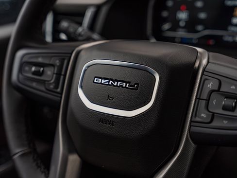 Used 2025 GMC Sierra 3500 Denali w/ Denali Reserve Package image 42