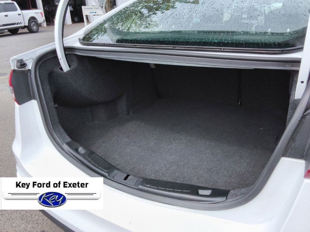 Used 2019 Ford Fusion SEL FWD image 14