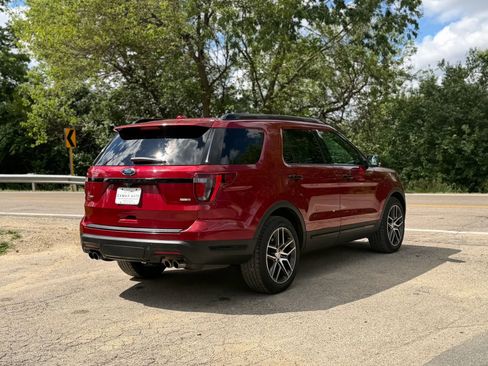 Used 2018 Ford Explorer Sport AWD/4WD image 11