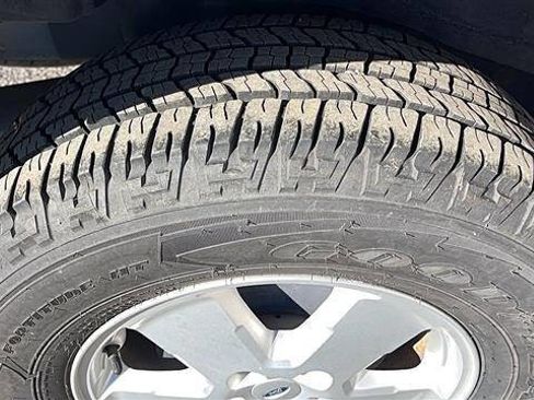 Used 2011 Ford Escape XLT image 15