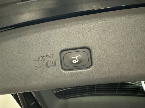 New 2026 Lincoln Nautilus Premier image 12