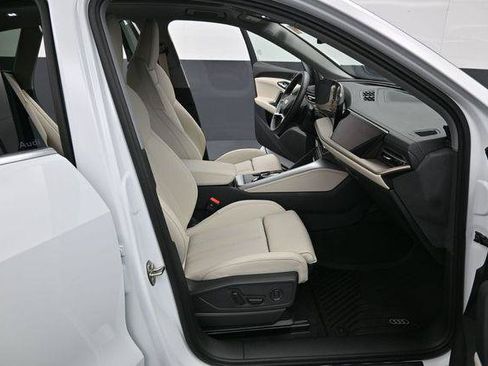 Used 2025 Audi Q5 Prestige AWD/4WD image 36
