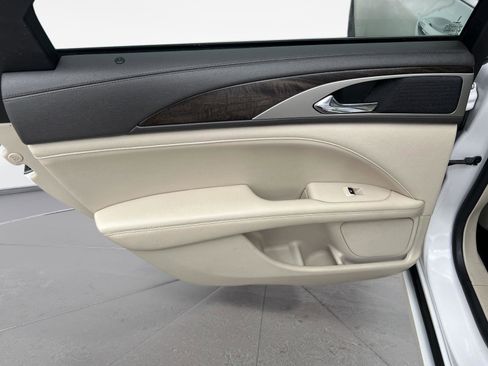 Used 2017 Lincoln MKZ Reserve w/ Technology Package image 19