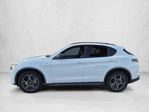 Used 2024 Alfa Romeo Stelvio Ti w/ Active Assist Plus Package AWD/4WD image 8