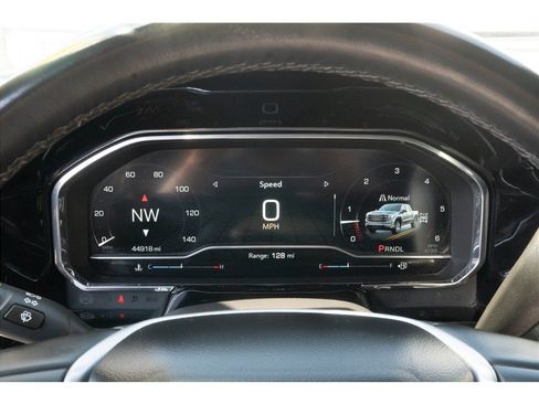 Used 2025 GMC Sierra 1500 SLT AWD/4WD image 10