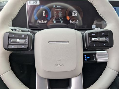 Used 2025 Hyundai Santa Fe SE AWD/4WD image 23