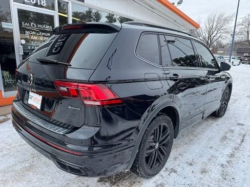Used 2022 Volkswagen Tiguan SE R-Line AWD/4WD image 7