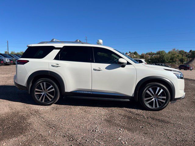 Used 2023 Nissan Pathfinder Platinum AWD/4WD image 6