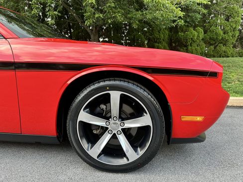 Used 2014 Dodge Challenger R/T w/ Electronics Convenience Group RWD image 50