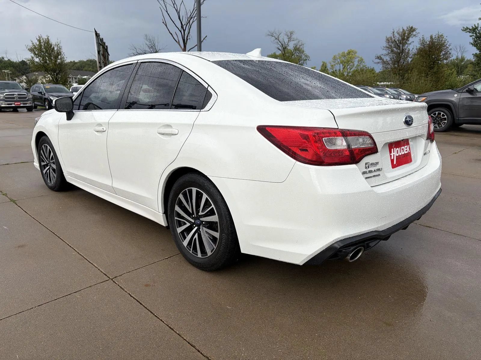 Used 2018 Subaru Legacy 2.5i Premium w/ Eyesight & BSD & Rcta & HBA AWD/4WD image 6