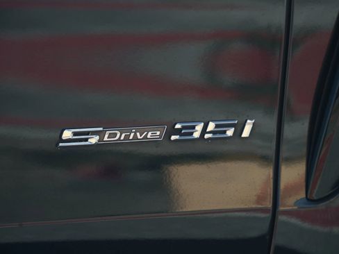 Used 2018 BMW X6 sDrive35i RWD image 23