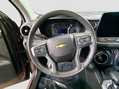Used 2024 Chevrolet Blazer LT w/ Convenience Package image 11