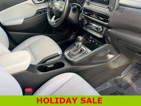 Used 2022 Hyundai Kona SEL w/ Convenience Package image 17