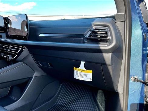 New 2026 Chevrolet Traverse LT w/ Sun and Wheel Package AWD/4WD image 28