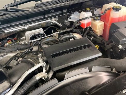 Used 2024 GMC Sierra 2500 Denali Ultimate AWD/4WD image 32
