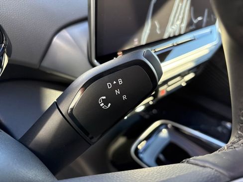 New 2026 Volkswagen ID.4 Pro image 24