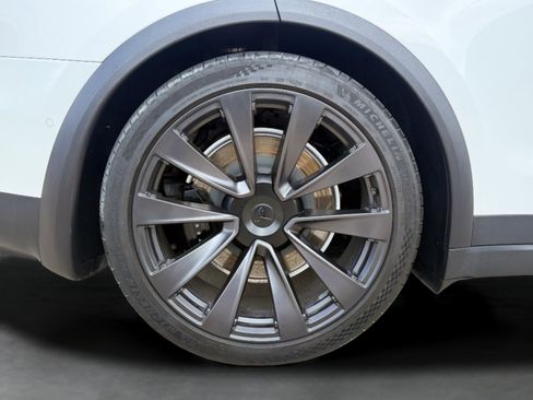 Used 2023 Tesla Model X Plaid AWD/4WD image 9